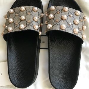 GUCCI Pearly-Studded GG Supreme Sandals 37 1/2